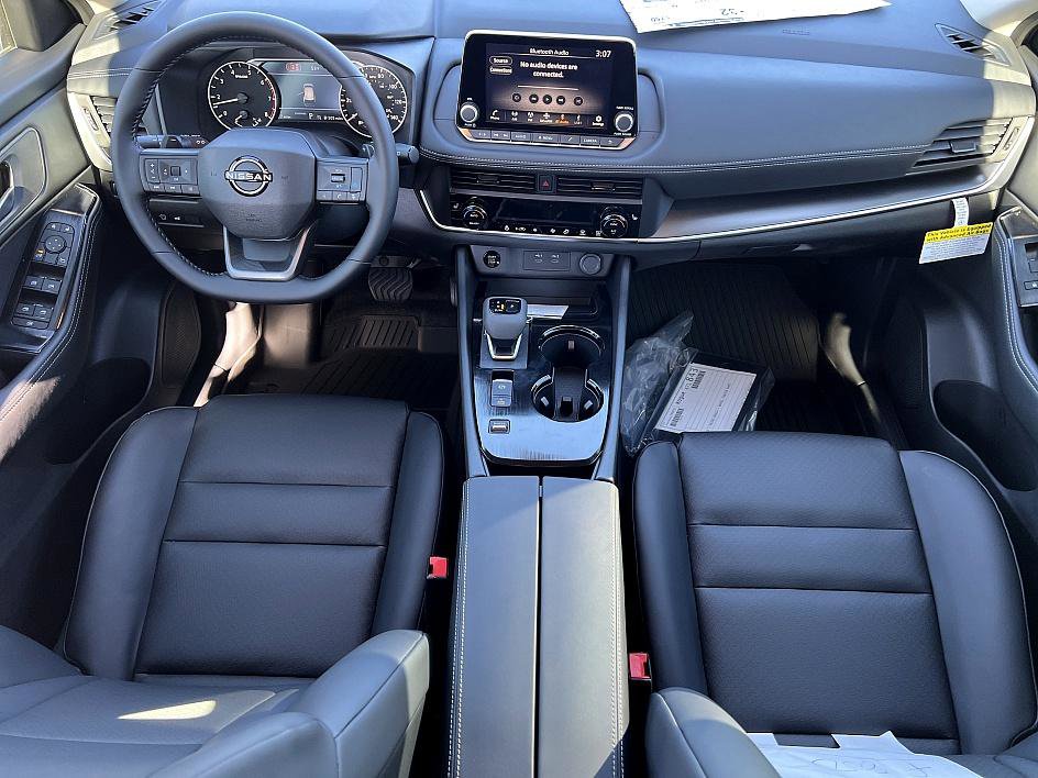 New 2026 Nissan Rogue SV FWD image 9