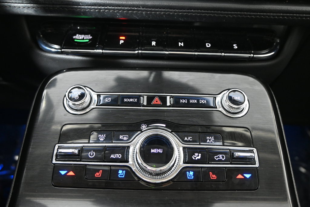 Used 2023 Lincoln Nautilus Reserve AWD/4WD image 29