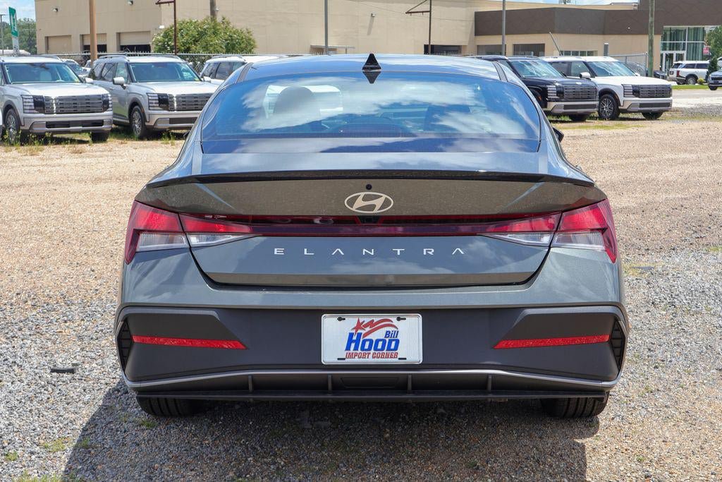 New 2026 Hyundai Elantra Sport FWD image 24