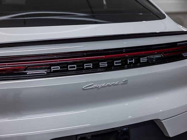 New 2026 Porsche Cayenne S image 20