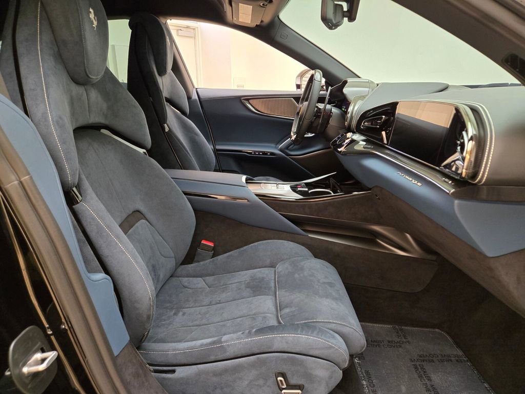Used 2025 Ferrari Purosangue image 26