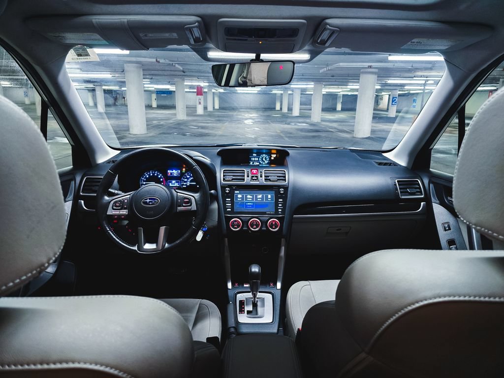 Used 2018 Subaru Forester 2.5i Limited AWD/4WD image 3
