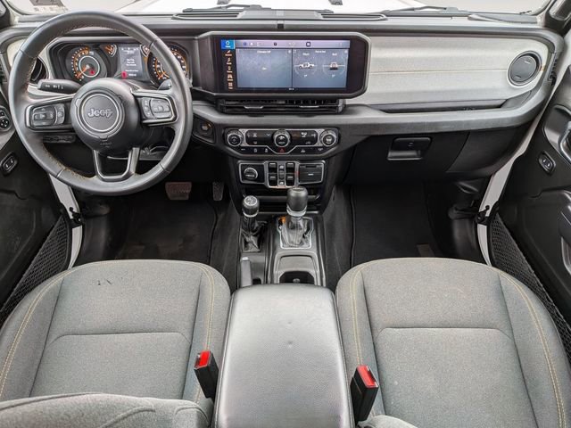 Certified 2025 Jeep Gladiator Sport image 27