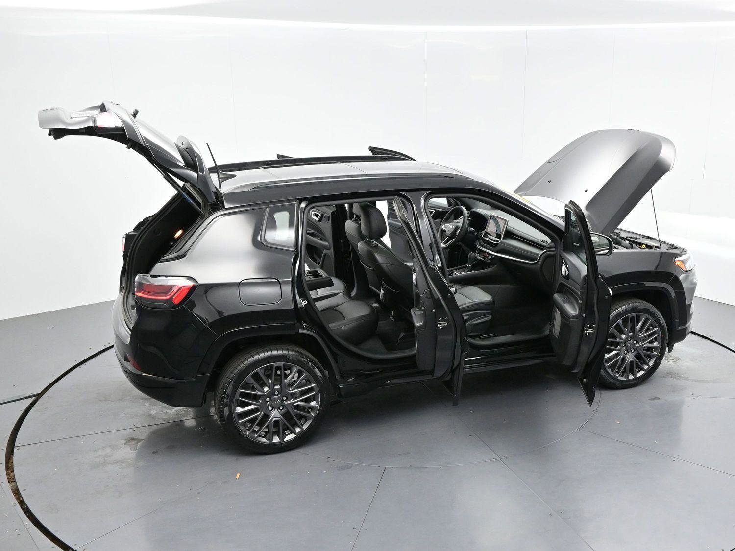 Used 2023 Jeep Compass High Altitude image 39