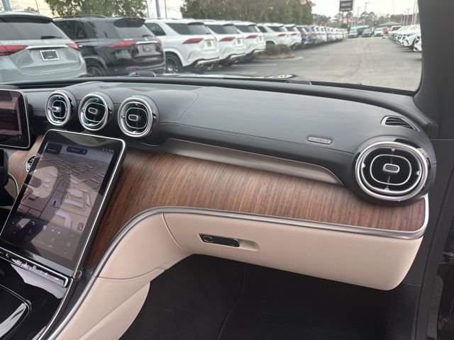 Certified 2024 Mercedes-Benz CLE 300 4MATIC Cabriolet image 31