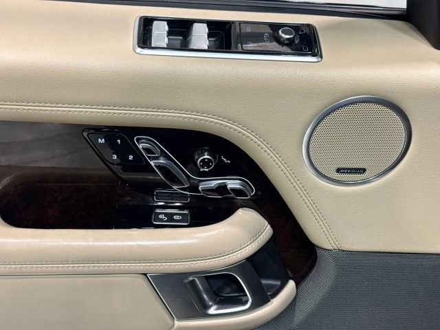 Used 2020 Land Rover Range Rover HSE AWD/4WD image 12