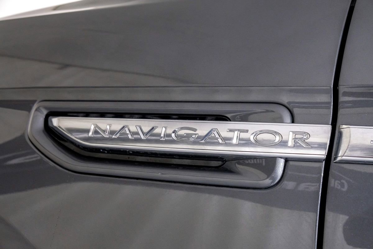 Used 2021 Lincoln Navigator L Reserve w/ Luxury Package image 43