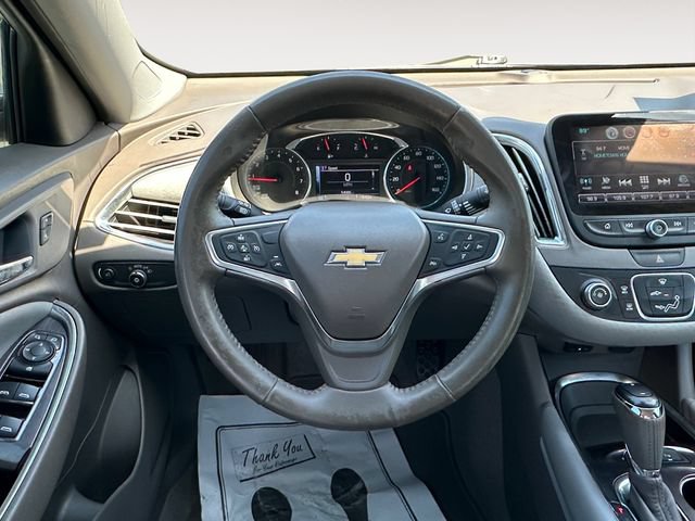 Used 2017 Chevrolet Malibu LT w/ Driver Confidence Package FWD image 12