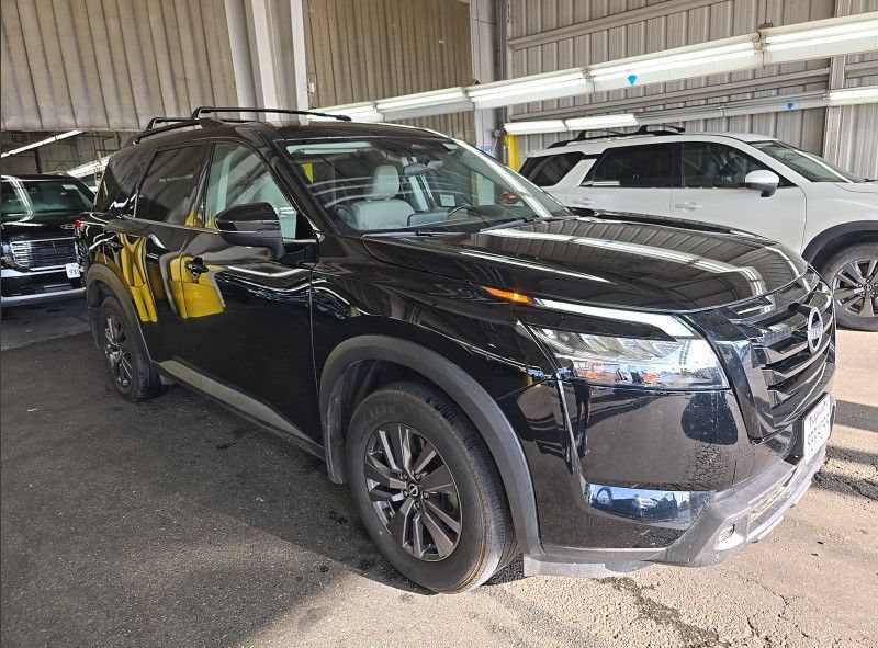 Used 2022 Nissan Pathfinder SV w/ SV Black Package