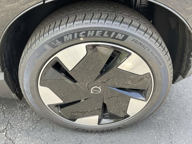 New 2026 Volvo EX30 Plus w/ Climate Package RWD image 9