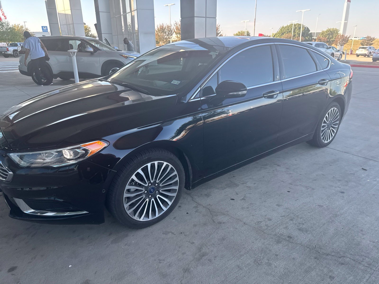 Used 2018 Ford Fusion SE w/ Fusion SE Technology Package