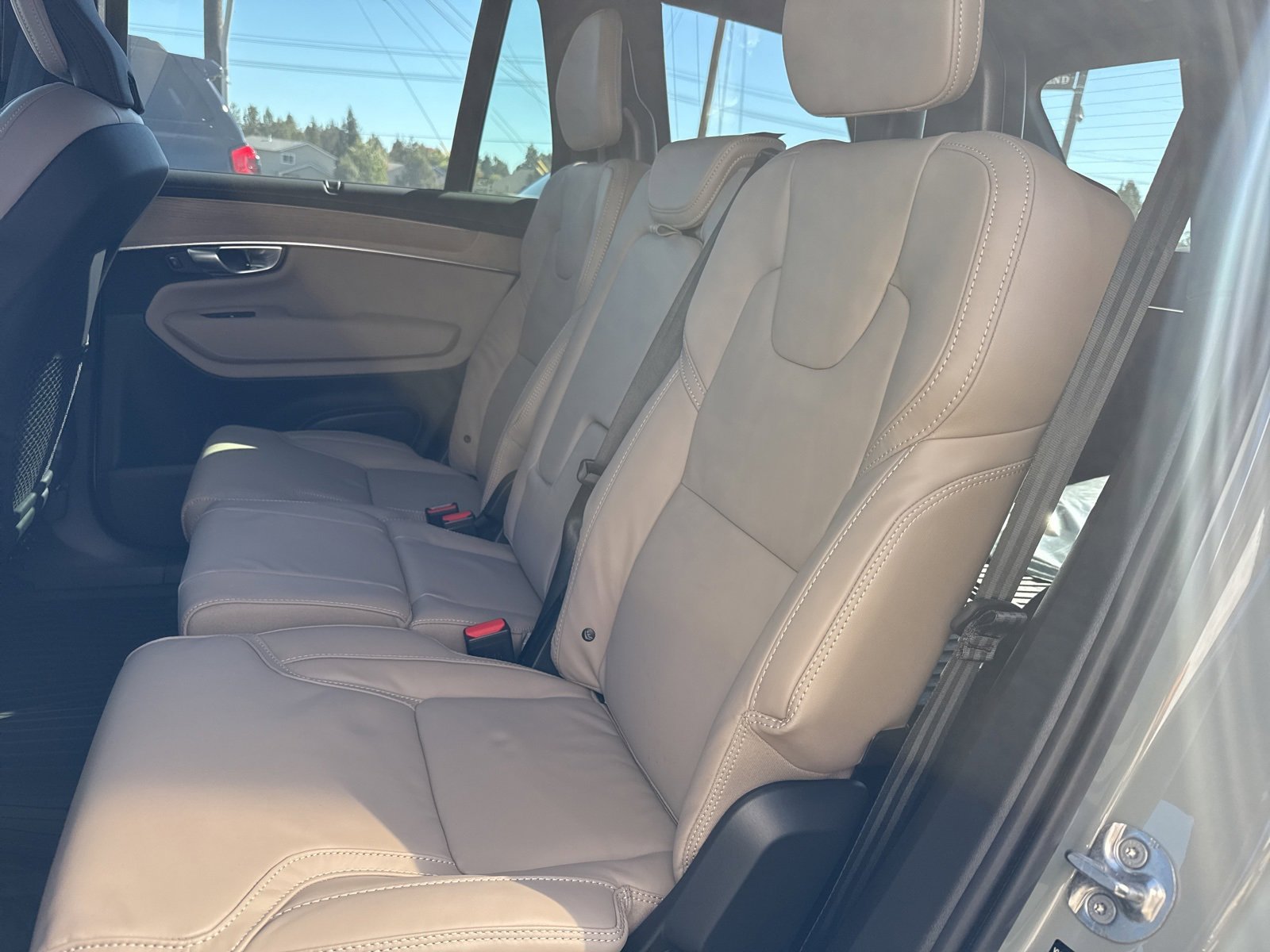 New 2026 Volvo XC90 B6 Ultra w/ Protection Package Premier image 11