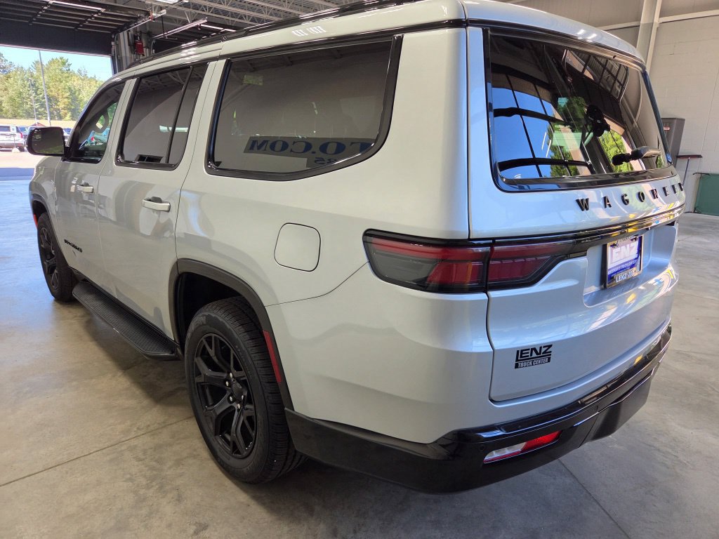 Used 2024 Jeep Wagoneer Series II AWD/4WD image 6