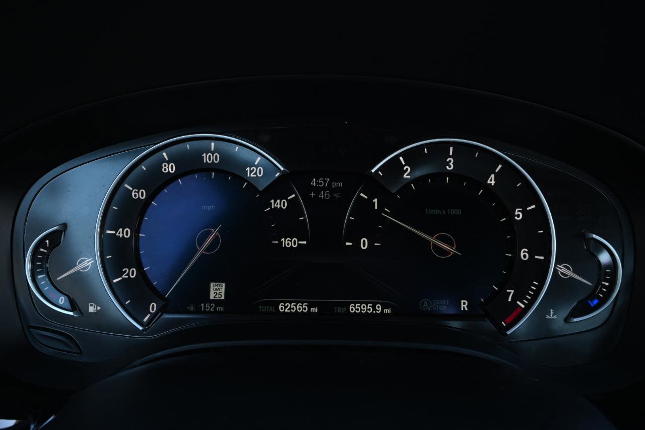 Used 2019 BMW 530i xDrive image 33