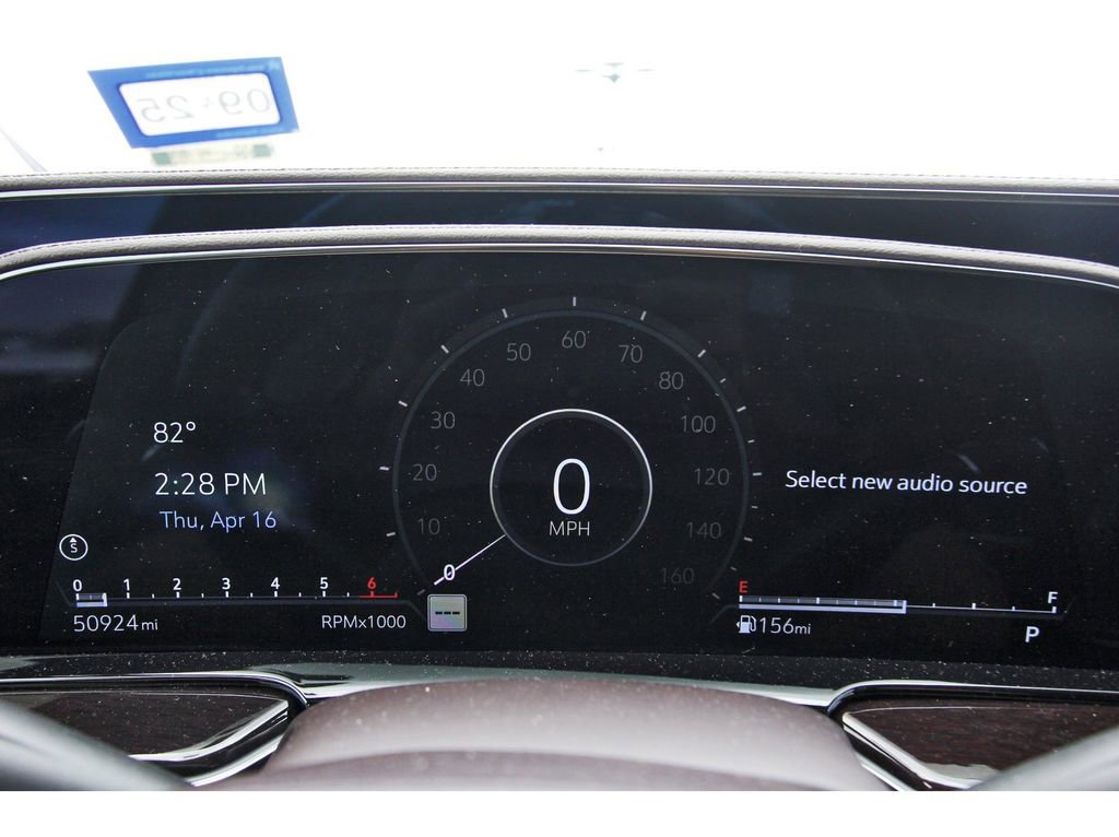 Used 2022 Cadillac Escalade Premium Luxury Platinum w/ Heavy-Duty Trailer Package image 14