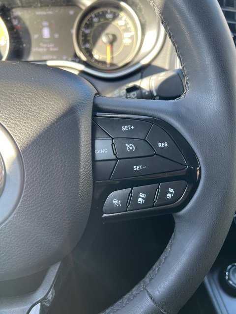 Used 2023 Jeep Cherokee Altitude Lux image 26