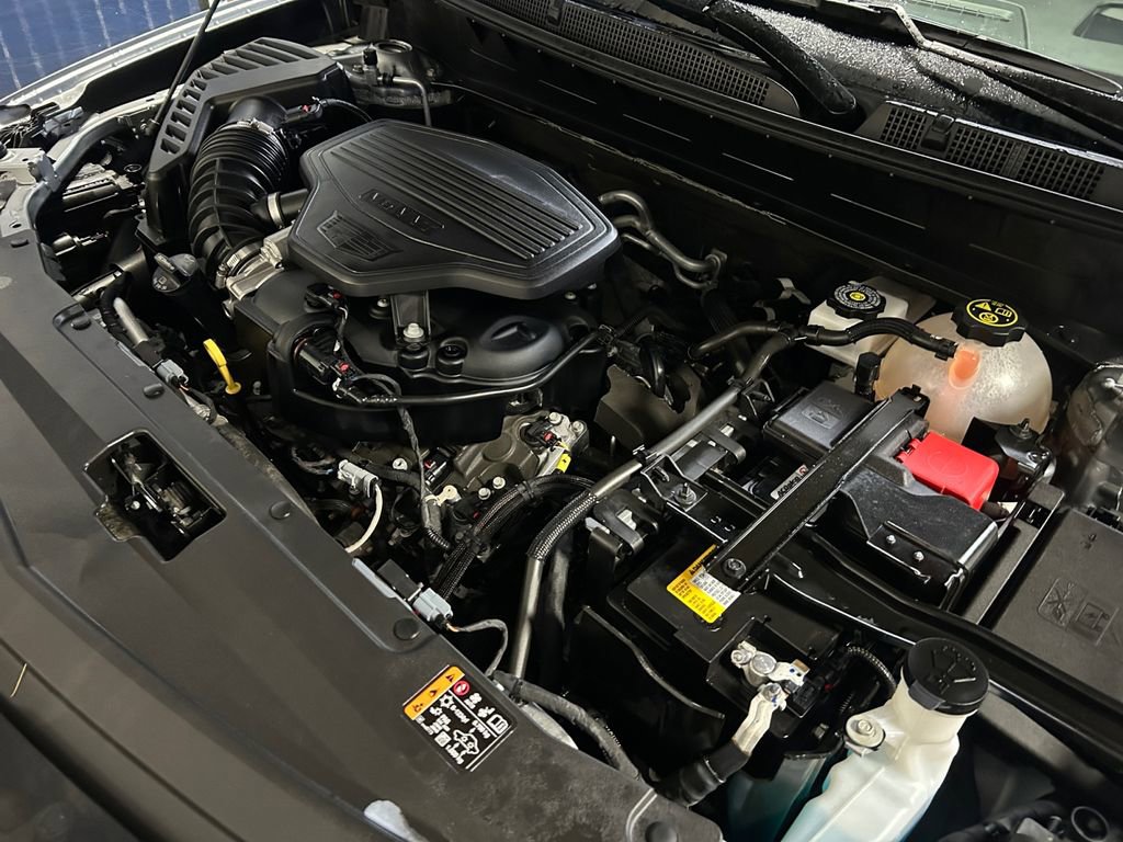 Used 2024 Cadillac XT6 Premium Luxury w/ Technology Package image 31