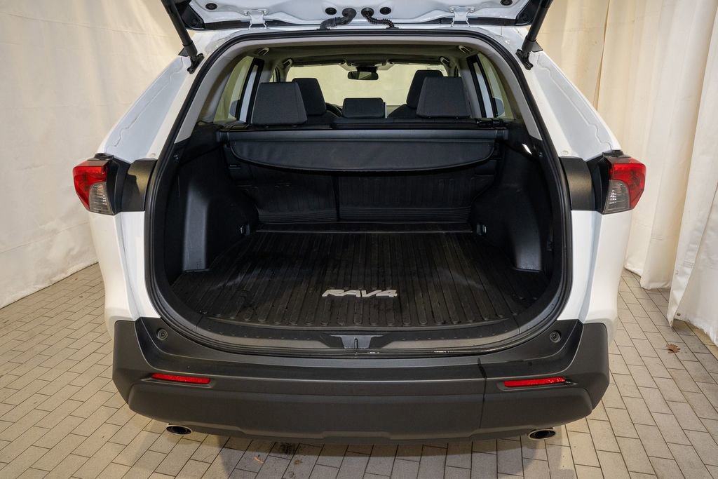 Used 2024 Toyota RAV4 XLE image 6