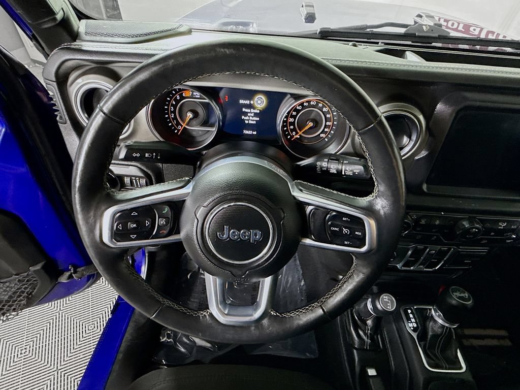 Used 2018 Jeep Wrangler Unlimited Sahara w/ Dual Top Group AWD/4WD image 20