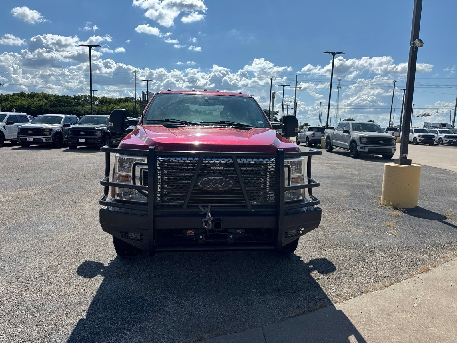 Used 2022 Ford F350 XLT w/ XLT Value Package AWD/4WD image 2