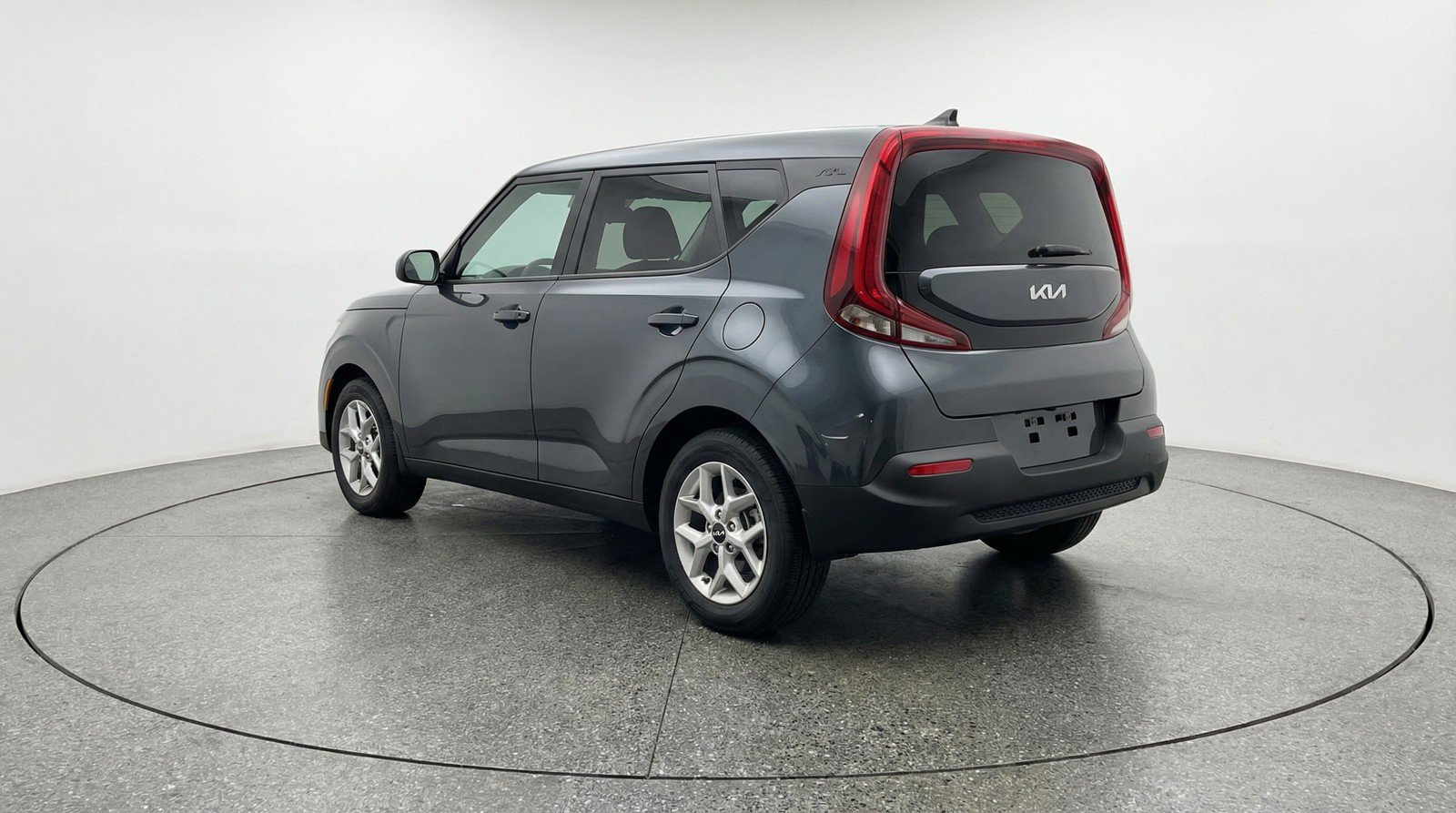 Used 2025 Kia Soul LX w/ LX Technology Package FWD image 6