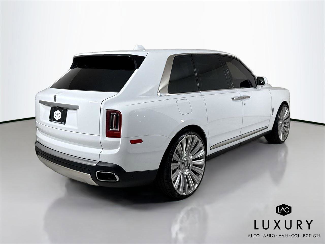 Used 2024 Rolls-Royce Cullinan image 7