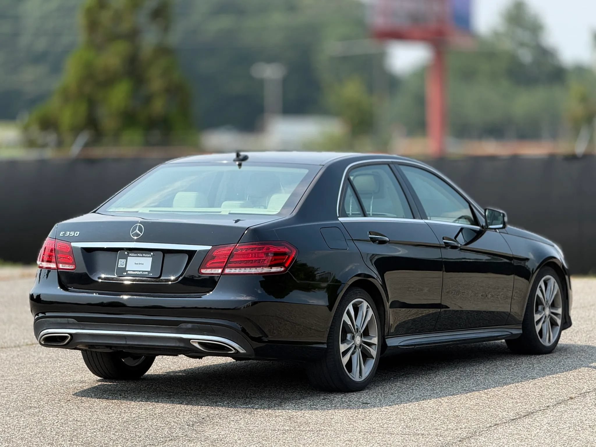 Used 2014 Mercedes-Benz E 350 Sedan image 10