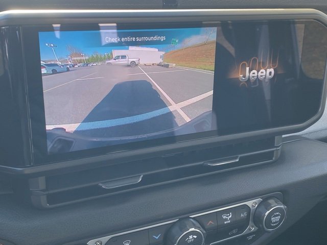 New 2026 Jeep Gladiator Sport image 3