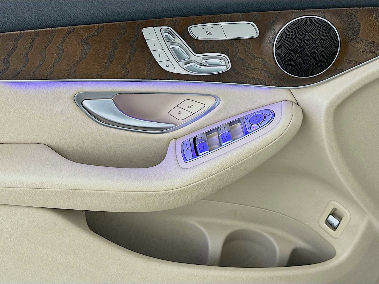 Used 2021 Mercedes-Benz GLC 300 GLC 300 image 17