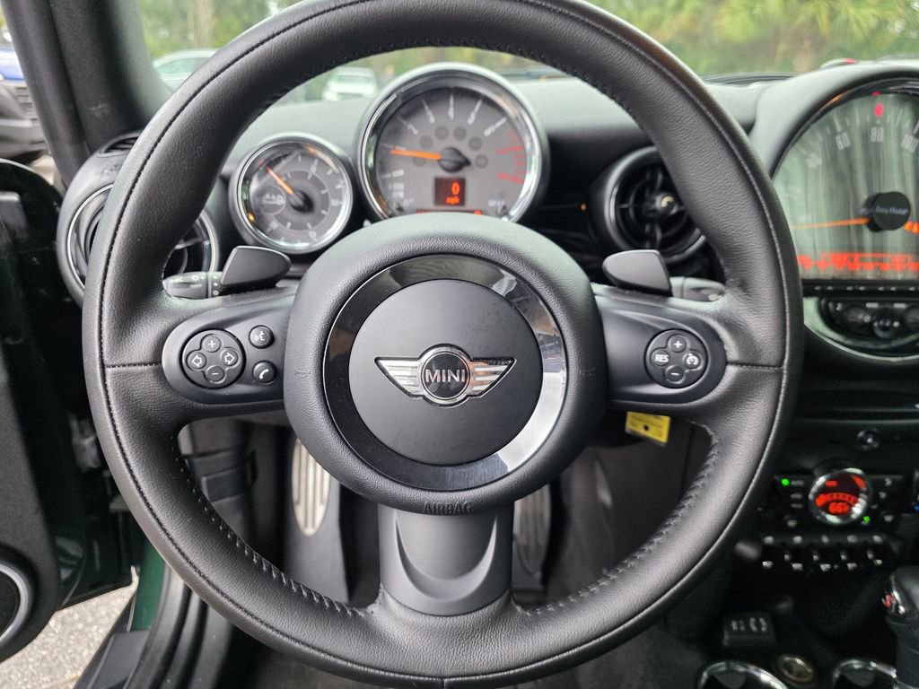 Used 2015 MINI Cooper S image 18