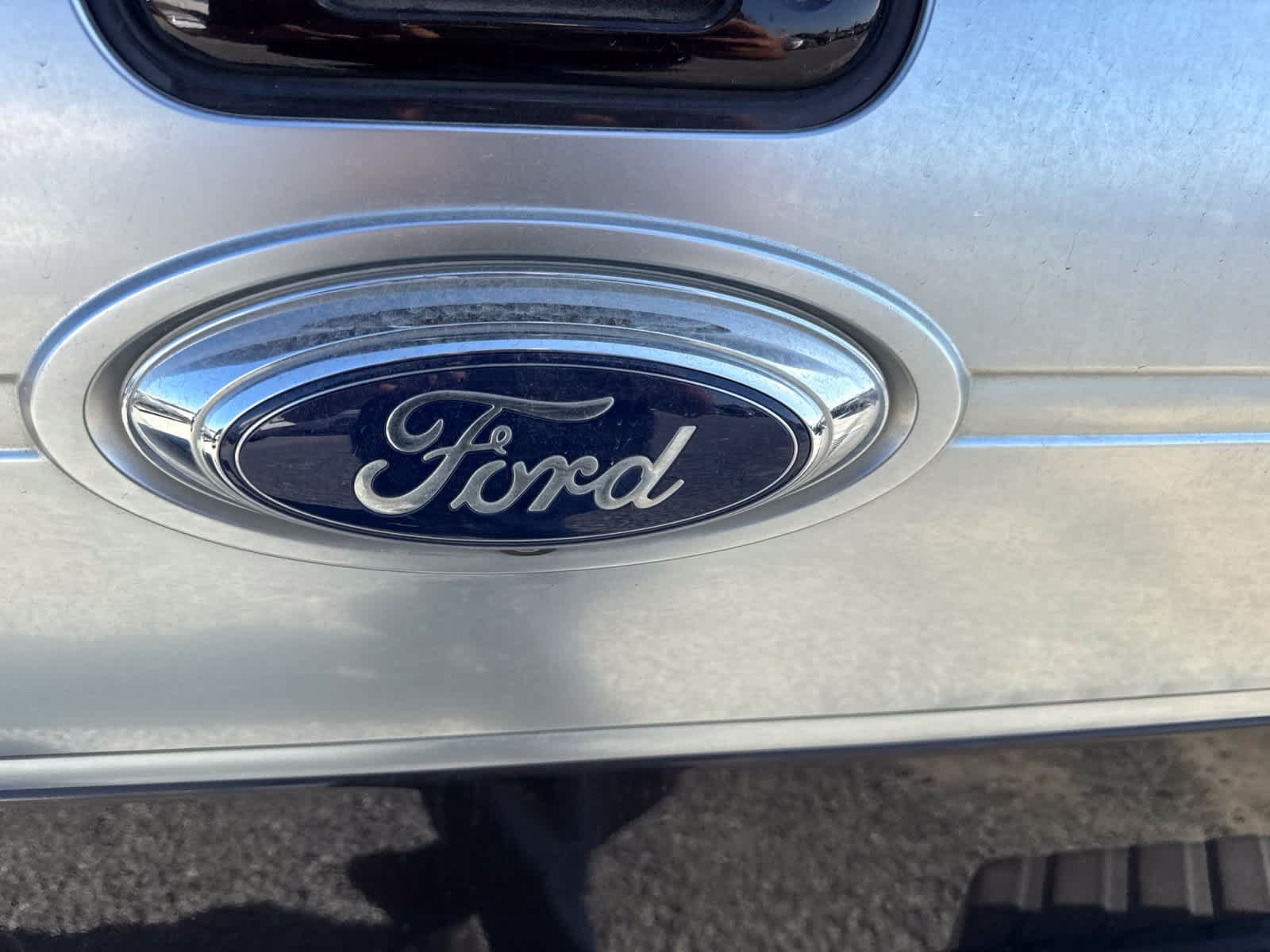 Used 2013 Ford F150 Platinum AWD/4WD image 17