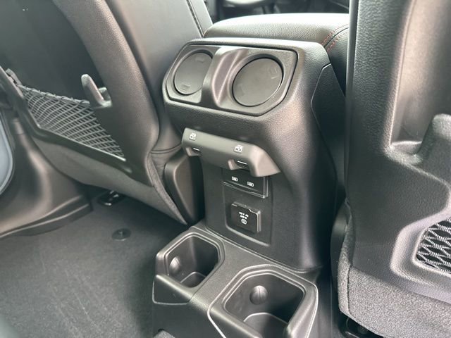 New 2026 Jeep Gladiator Sport AWD/4WD image 18