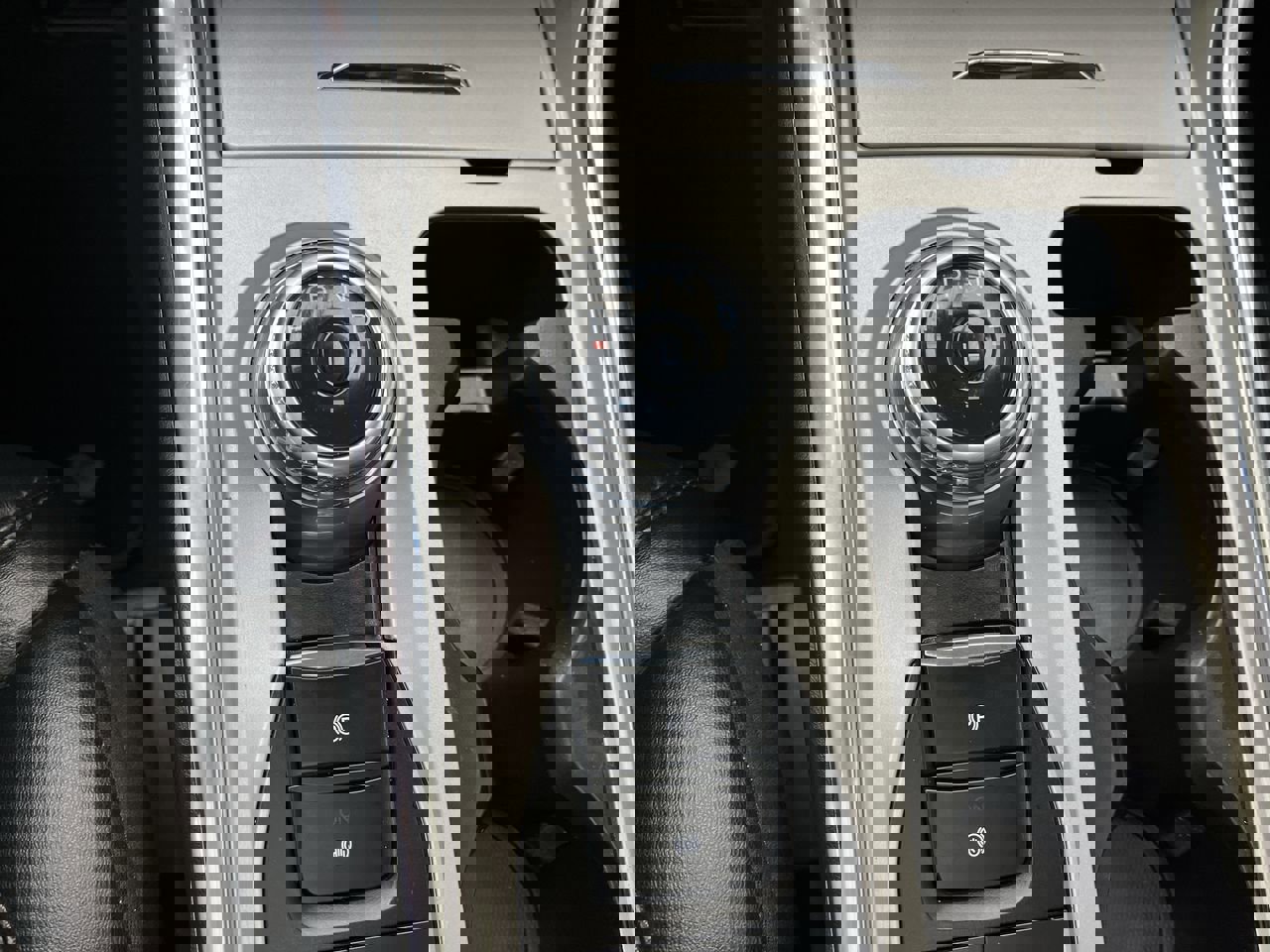 Certified 2023 Ford Explorer Platinum w/ Equipment Group 601A AWD/4WD image 28