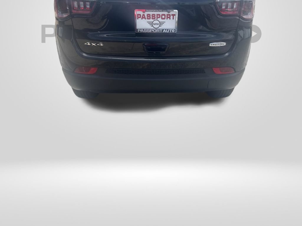 Used 2024 Jeep Compass Latitude AWD/4WD image 24