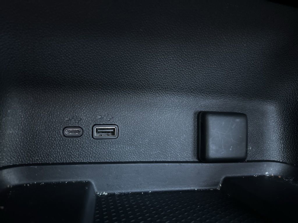 Used 2024 Chevrolet Traverse RS w/ LPO, Floor Liner Package image 24