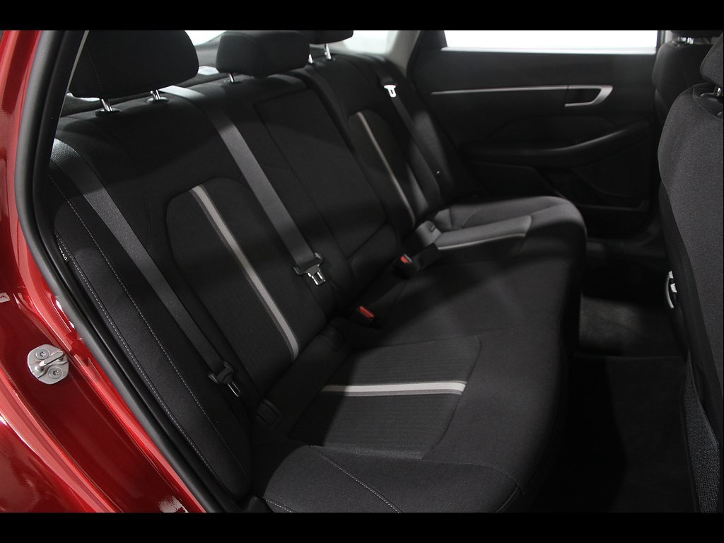 Certified 2024 Hyundai Sonata SEL FWD image 19
