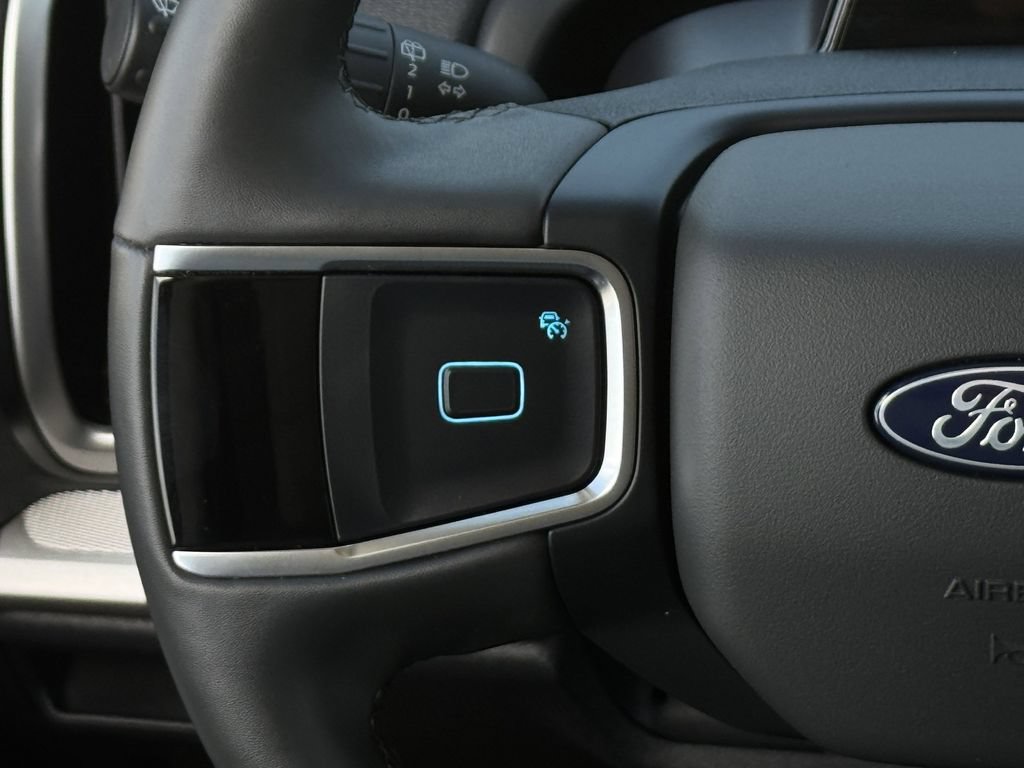 Used 2025 Ford Expedition Max Active RWD image 15