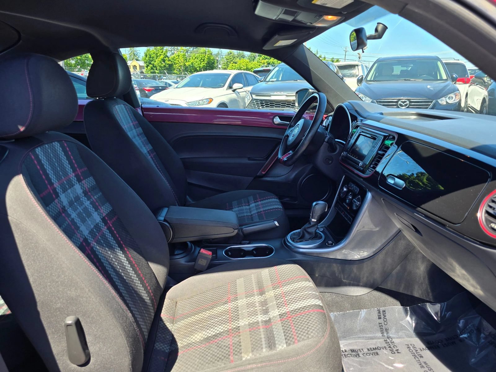 Used 2017 Volkswagen Beetle #PinkBeetle FWD image 11