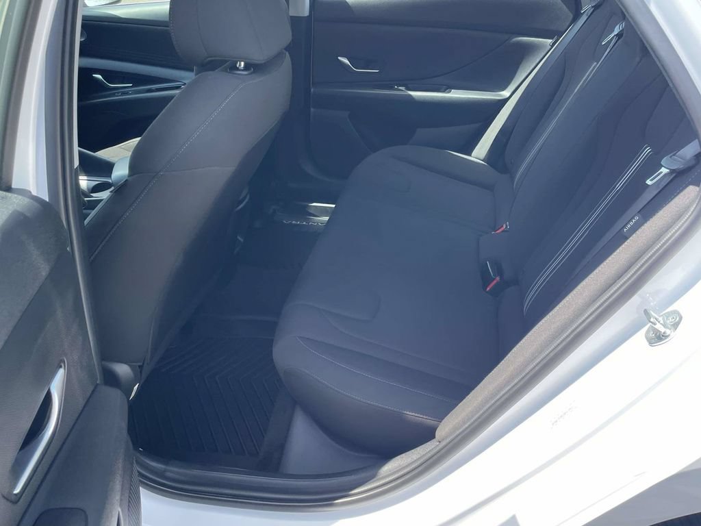 Certified 2024 Hyundai Elantra SEL FWD image 11