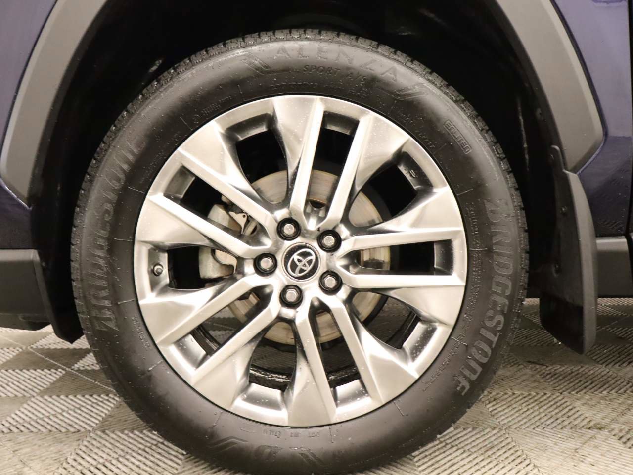 Used 2019 Toyota RAV4 Limited w/ Cold Weather Package image 6