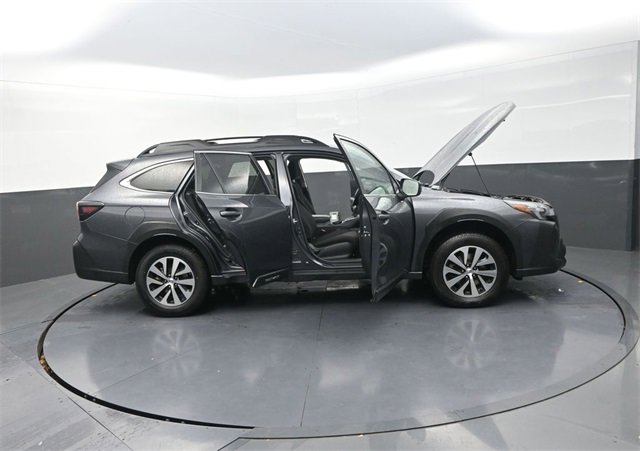 Used 2024 Subaru Outback Premium image 42