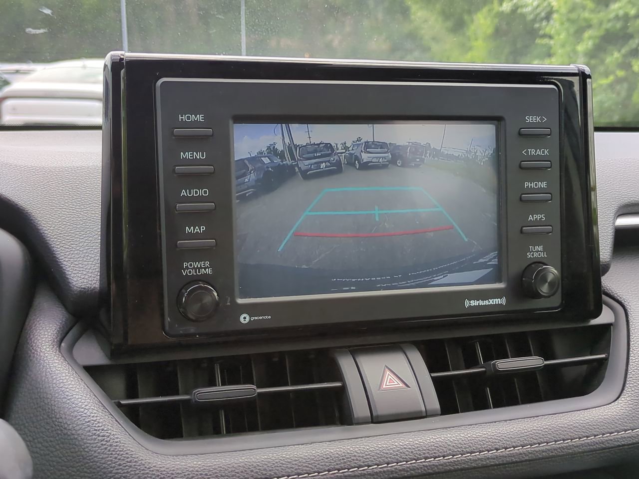 Used 2020 Toyota RAV4 LE FWD image 20