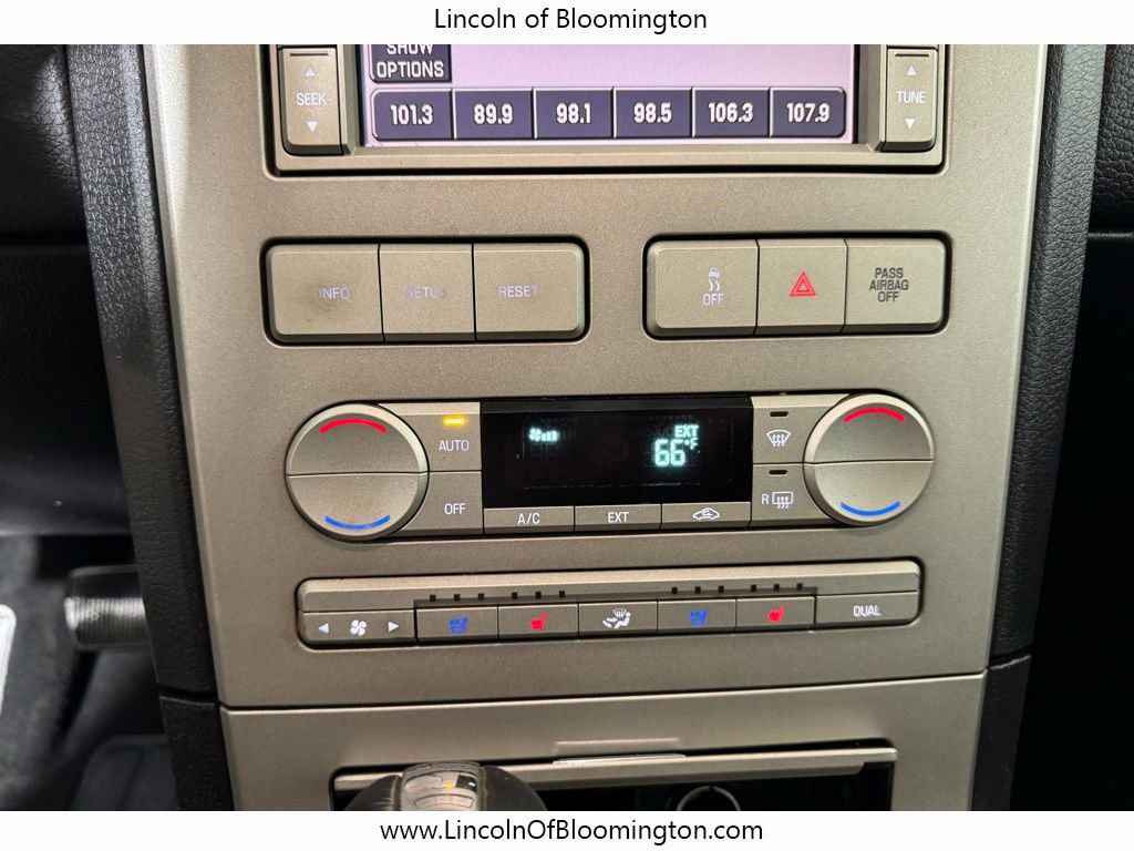 Used 2007 Lincoln MKX AWD image 32