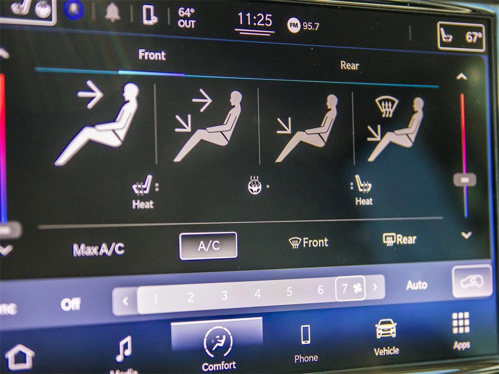 Used 2022 Chrysler Pacifica Touring-L image 32