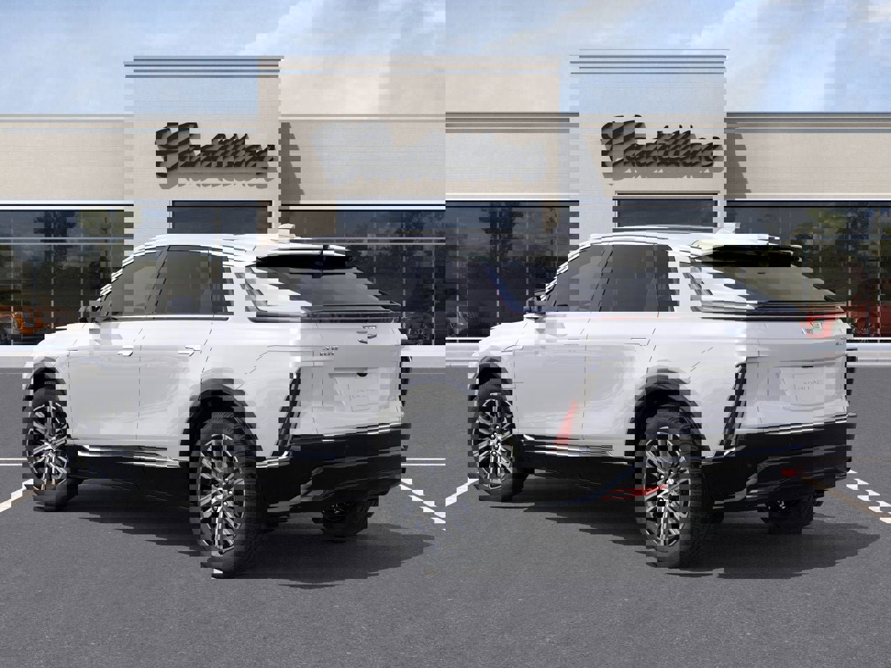 New 2025 Cadillac Lyriq Luxury AWD/4WD image 3