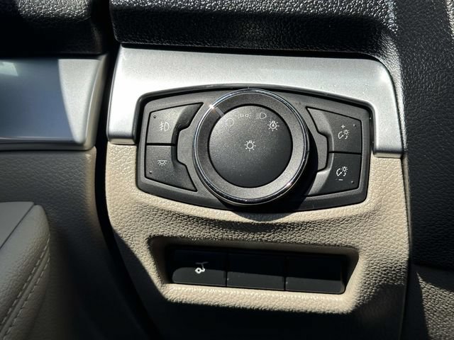 Used 2018 Ford Explorer Limited AWD/4WD image 13