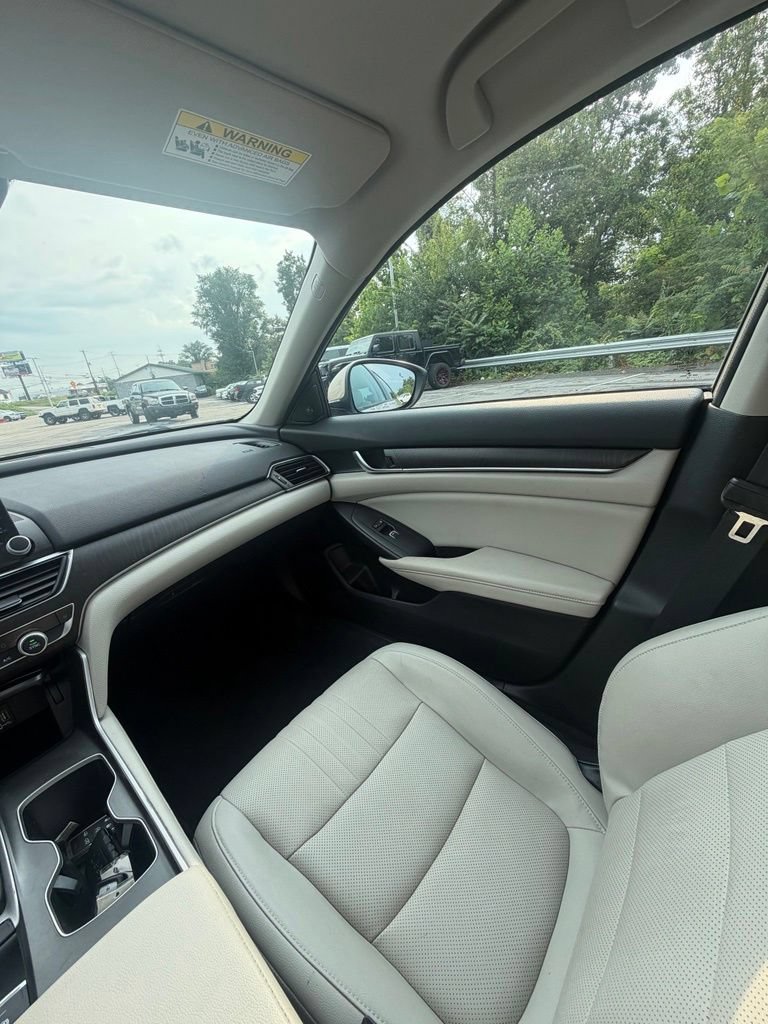Used 2018 Honda Accord EX-L image 16