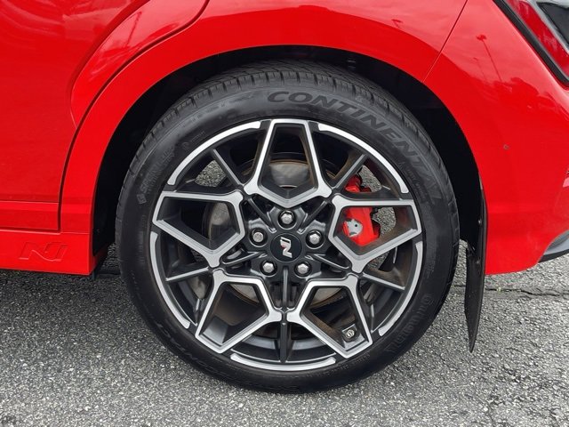 Used 2023 Hyundai Kona N Base image 28