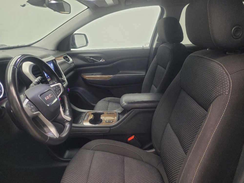 Used 2020 GMC Acadia SLE w/ Driver Convenience Package FWD image 17