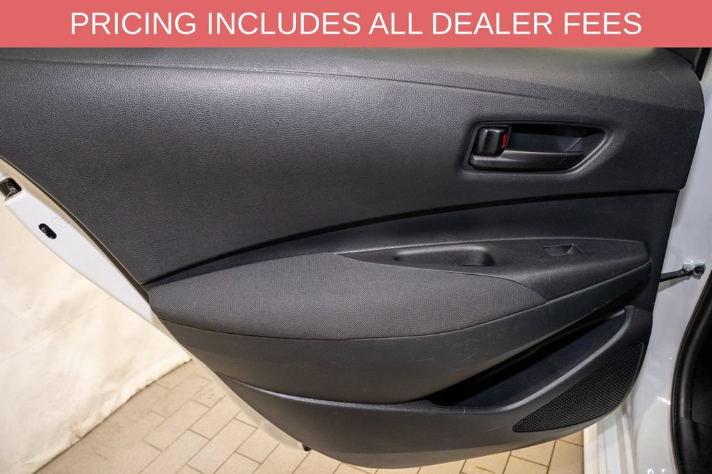Used 2025 Toyota Corolla LE FWD image 9